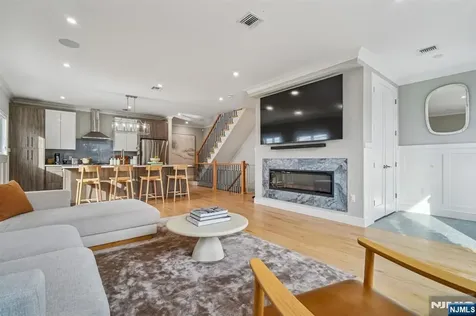305 8th Street Fairview NJ 07022