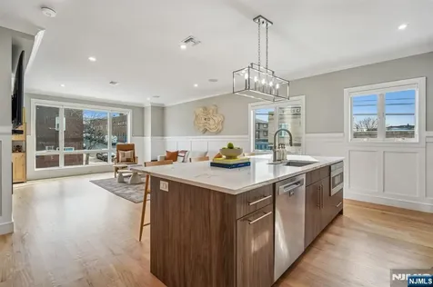 305 8th Street Fairview NJ 07022