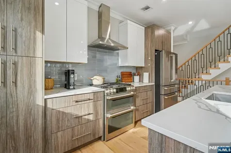 305 8th Street Fairview NJ 07022