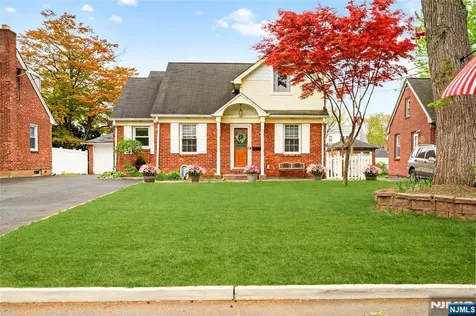 59 Colonial Parkway Dumont NJ 07628