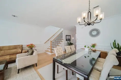 529 Lincoln Street Palisades Park NJ 07650