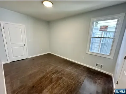 105 7th Street Newark NJ 07107