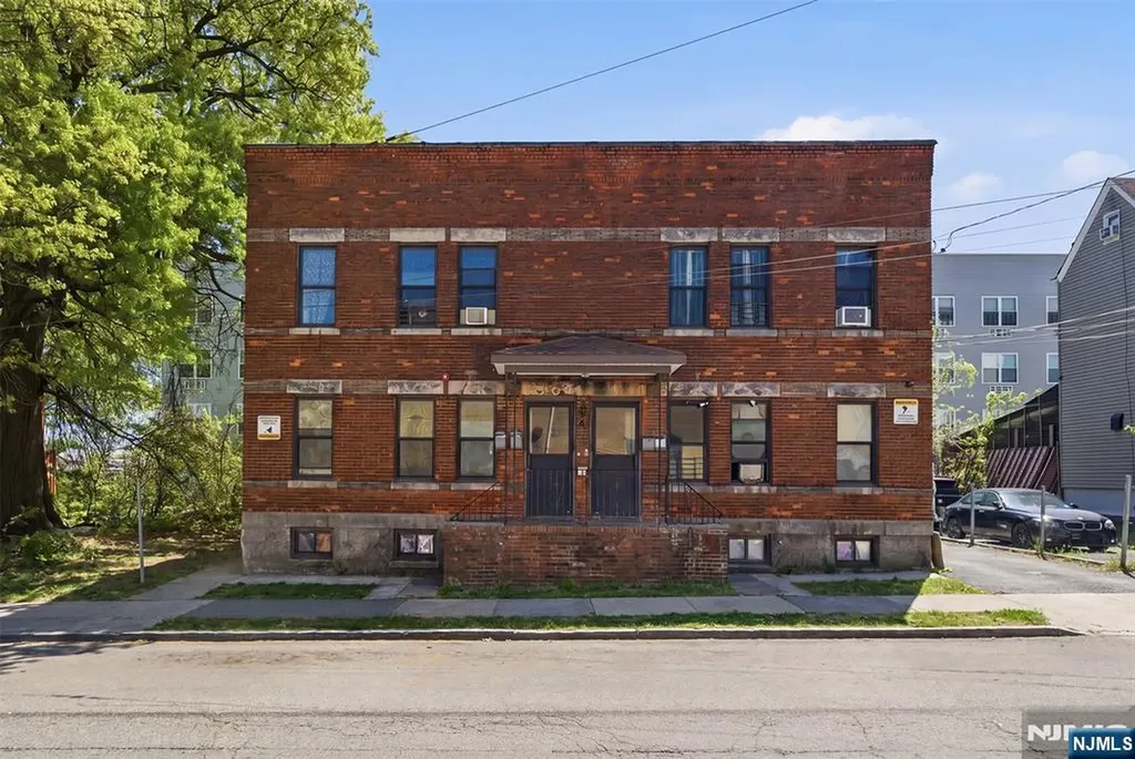 294-300 Governor Street Paterson NJ 07501
