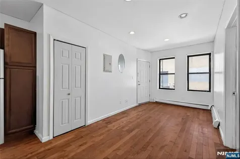 294-300 Governor Street Paterson NJ 07501