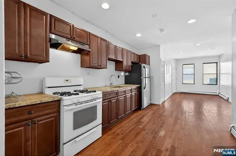 294-300 Governor Street Paterson NJ 07501