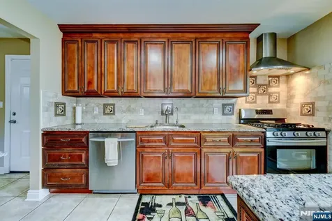6 Linda Street Par-troy Hills Twp. NJ 07054