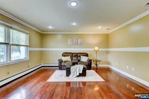 6 Linda Street Par-troy Hills Twp. NJ 07054