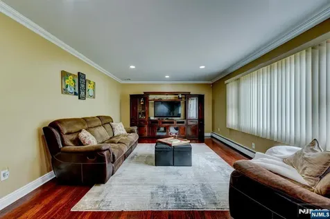 6 Linda Street Par-troy Hills Twp. NJ 07054