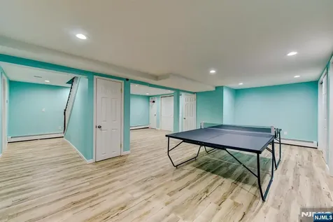 6 Linda Street Par-troy Hills Twp. NJ 07054