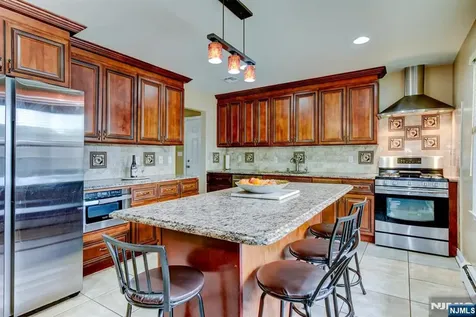 6 Linda Street Par-troy Hills Twp. NJ 07054