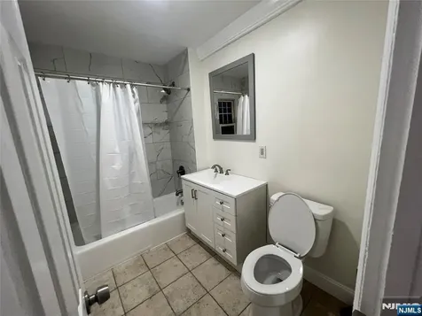 26 Clinton Belleville NJ 07109