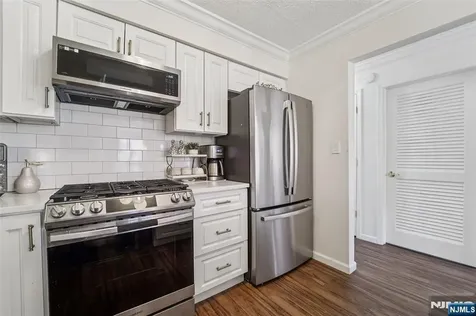 22 Eakens Court Mahwah NJ 07430
