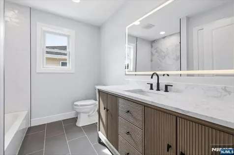 34 Zazzetti Street Waldwick NJ 07463