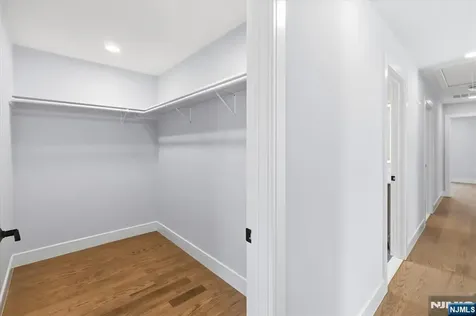 34 Zazzetti Street Waldwick NJ 07463