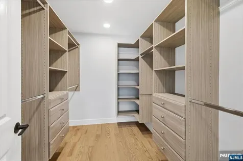 34 Zazzetti Street Waldwick NJ 07463