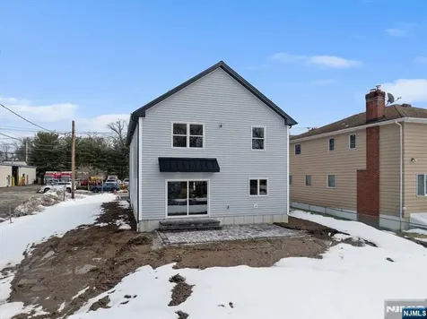 34 Zazzetti Street Waldwick NJ 07463