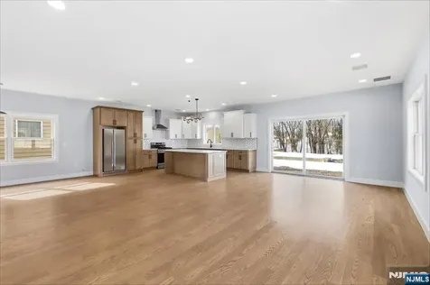 34 Zazzetti Street Waldwick NJ 07463