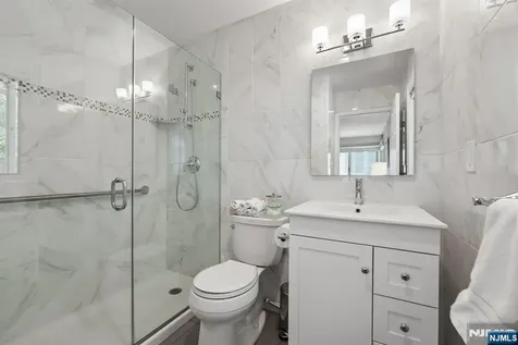 17 Tyndall Road South Brunswick NJ 08824