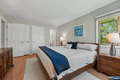 17 Tyndall Road South Brunswick NJ 08824