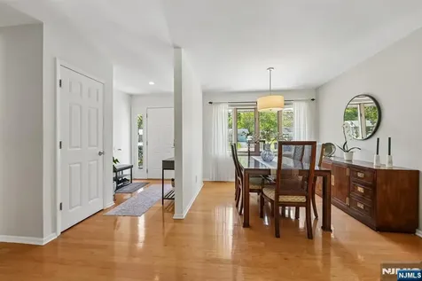 17 Tyndall Road South Brunswick NJ 08824