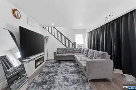130 Carolina Avenue Newark NJ 07106
