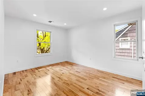 80 Union Place Ridgefield Park NJ 07660