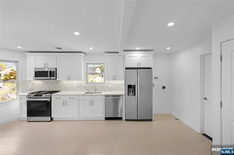 80 Union Place Ridgefield Park NJ 07660