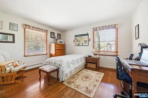 27 Pennsylvania Avenue Montvale NJ 07645