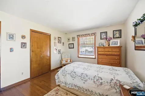 27 Pennsylvania Avenue Montvale NJ 07645