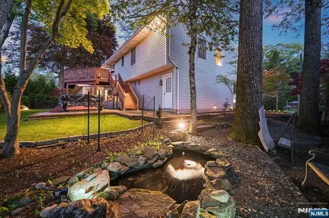 27 Pennsylvania Avenue Montvale NJ 07645