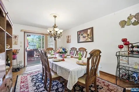27 Pennsylvania Avenue Montvale NJ 07645