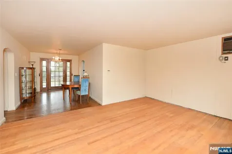 10 Williamson Place Fair Lawn NJ 07410