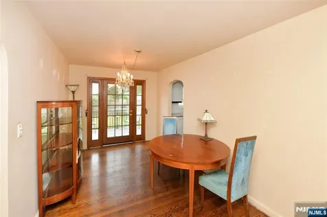 10 Williamson Place Fair Lawn NJ 07410