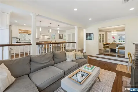 138 Melrose Place Ridgewood NJ 07450