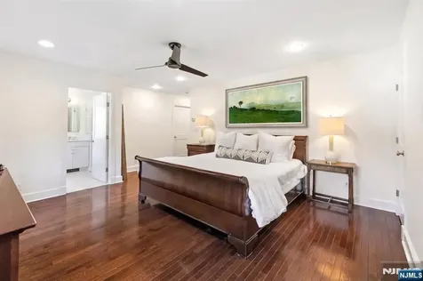 138 Melrose Place Ridgewood NJ 07450