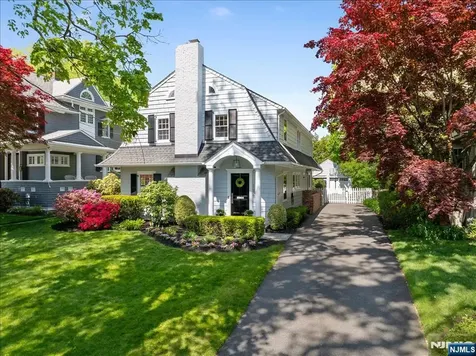 138 Melrose Place Ridgewood NJ 07450