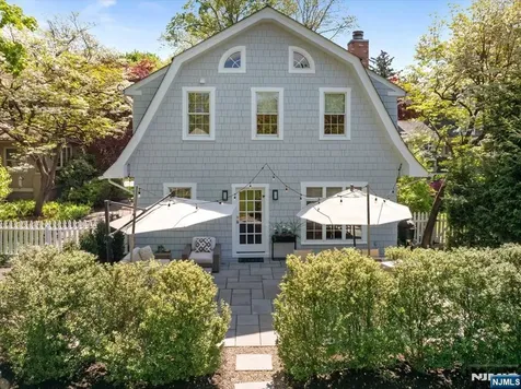 138 Melrose Place Ridgewood NJ 07450