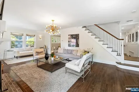 138 Melrose Place Ridgewood NJ 07450