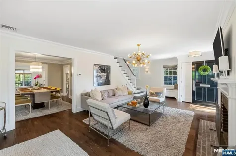 138 Melrose Place Ridgewood NJ 07450