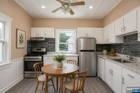 5-23 Canger Place Fair Lawn NJ 07410
