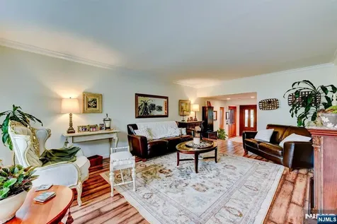 52 Ashburn Road Wayne NJ 07470