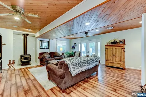 52 Ashburn Road Wayne NJ 07470