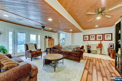 52 Ashburn Road Wayne NJ 07470