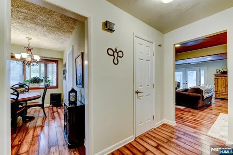 52 Ashburn Road Wayne NJ 07470