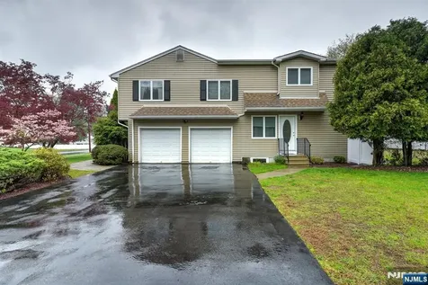 52 Ashburn Road Wayne NJ 07470