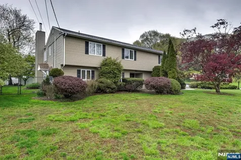 52 Ashburn Road Wayne NJ 07470