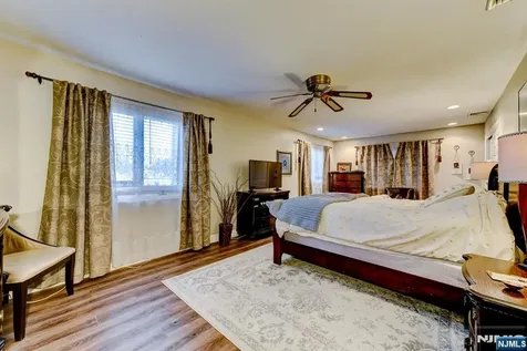 52 Ashburn Road Wayne NJ 07470