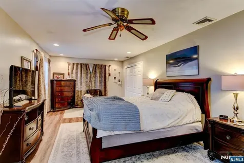 52 Ashburn Road Wayne NJ 07470