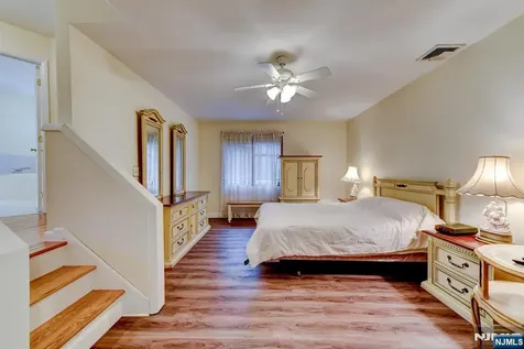 52 Ashburn Road Wayne NJ 07470