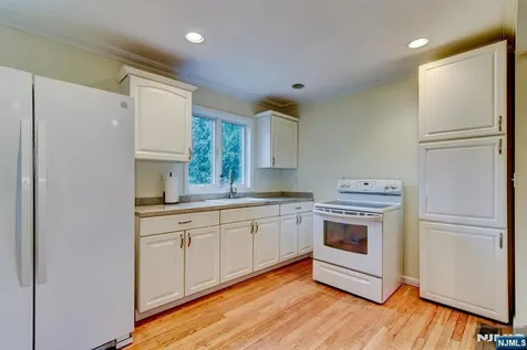 52 Ashburn Road Wayne NJ 07470